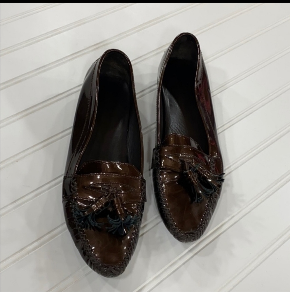 Stuart Weitzman Brown Patent Leather Tassel Loafer